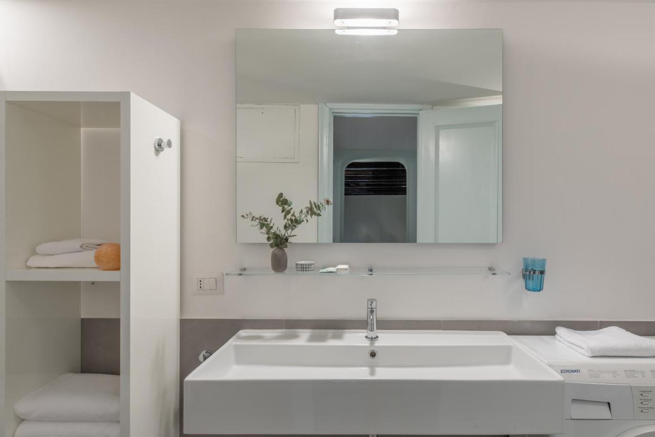 Iflat Pantheon Historic Two-Story Apartment 로마 외부 사진