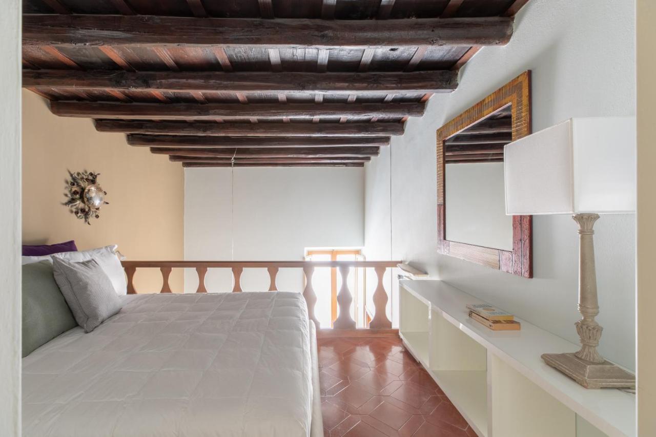 Iflat Pantheon Historic Two-Story Apartment 로마 외부 사진
