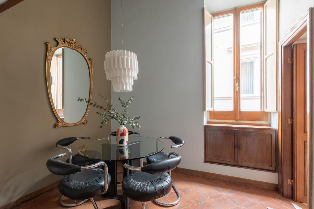 Iflat Pantheon Historic Two-Story Apartment 로마 외부 사진