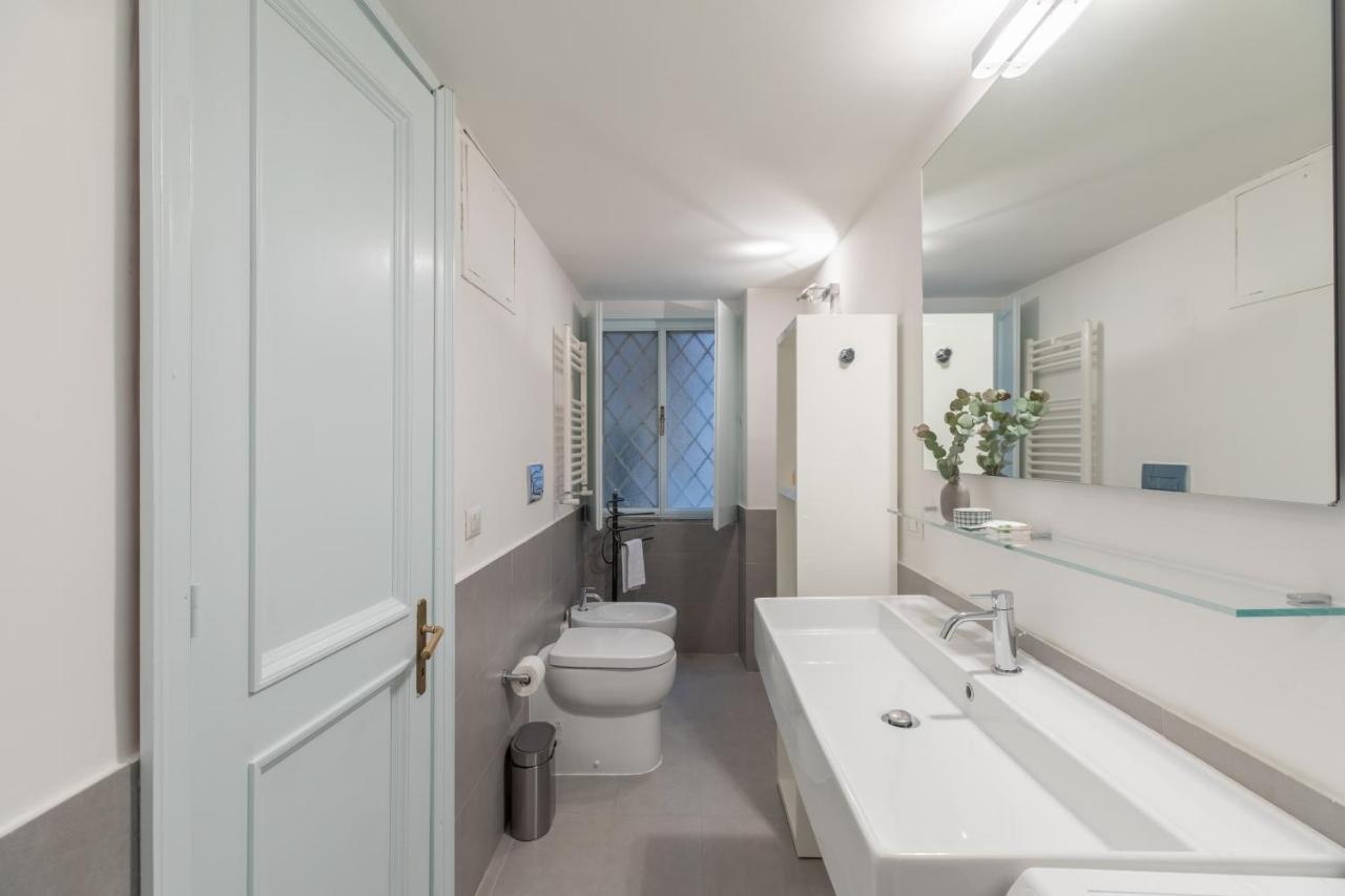 Iflat Pantheon Historic Two-Story Apartment 로마 외부 사진
